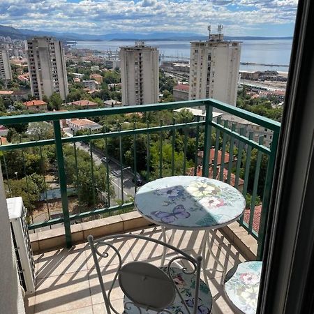 Apartment With Amazing City View Fiume Kültér fotó